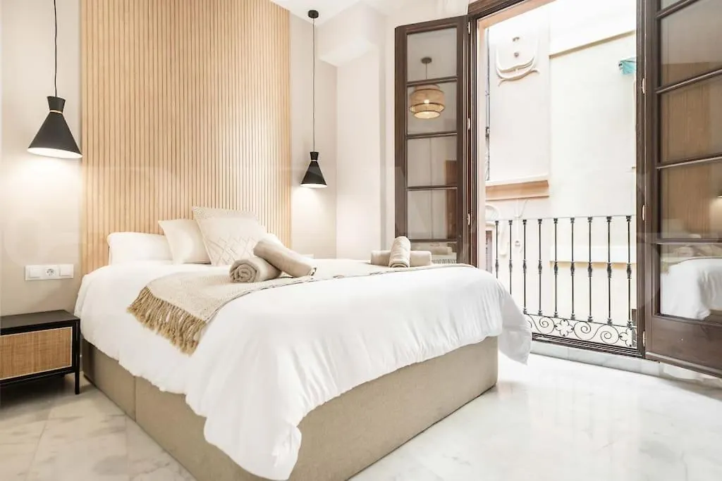 Elegant Apartment In The Heart Of Malaga By Rems 0*,