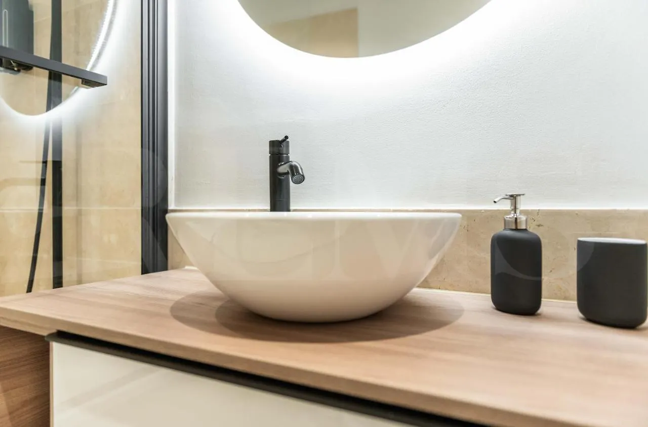 Elegant Apartment In The Heart Of Malaga By Rems