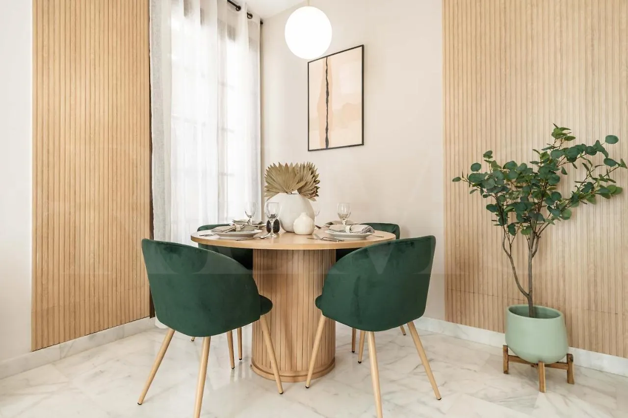 Elegant Apartment In The Heart Of Malaga By Rems